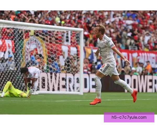 拜仁半场两球凯恩帕夫桑托斯失误